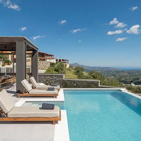 Amavi - Private Heated Pool