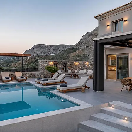 Villa Amavi - Private Heated Pool